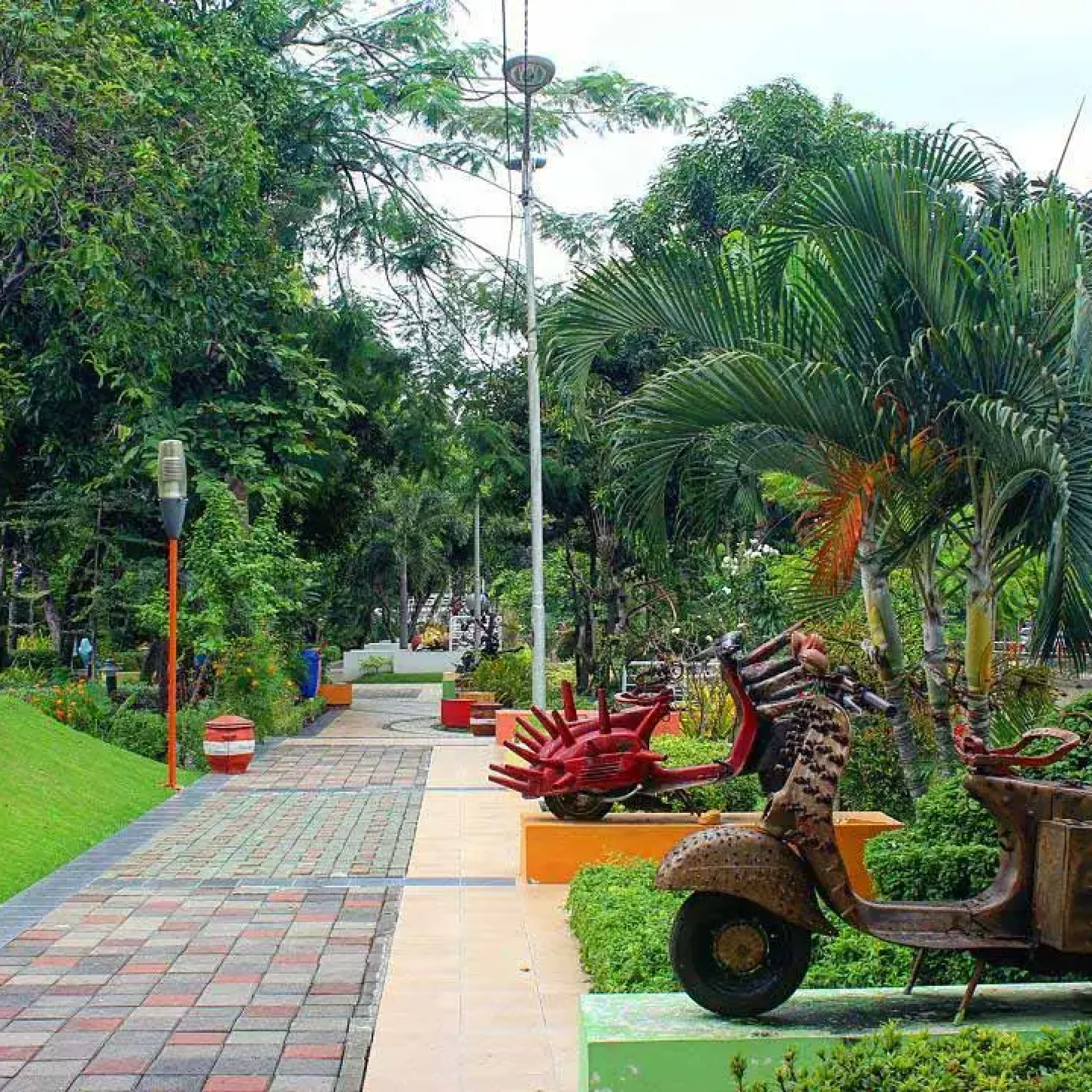 taman-kota-di-surabaya-11-Casa-Indonesia taman-kota-di-surabaya-11-Casa-Indonesia